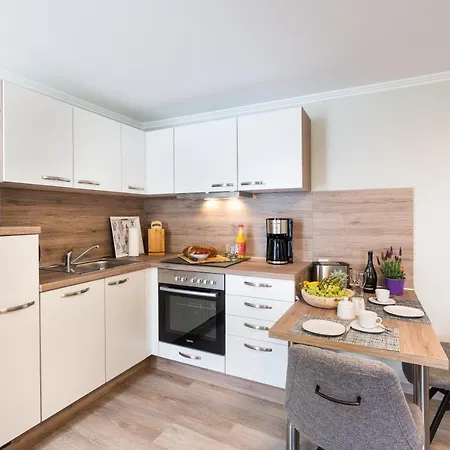 Stefanie & Bungalows Heringsdorf (Usedom)